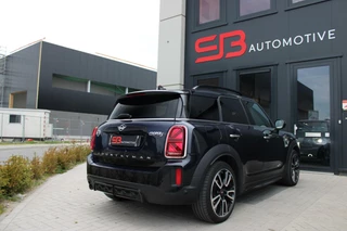 MINI Countryman Mini Countryman 2.0 Cooper S E ALL4 220PK Leder|Pano|JCW|VOL - afbeelding nr 8