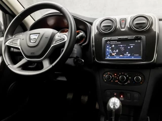 Dacia Logan (NAVIGATIE, AIRCO, CRUISE, SPPORTSTOELEN, ARMSTEUN, BLUETOOTH, TREKHAAK, NIEUWE APK, NIEUWSTAAT) - afbeelding nr 7