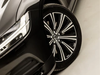 Volvo V90 Volvo V90 2.0 T5 Momentum 255Pk Automaat (APPLE CARPLAY, GROOT NAVI, LEDER, CAMERA, ADAPTIVE CRUISE, ELEK SPORTSTOELEN, STOELVERWARMING, GETINT GLAS, NIEUWE APK, NIEUWSTAAT) - afbeelding nr 19
