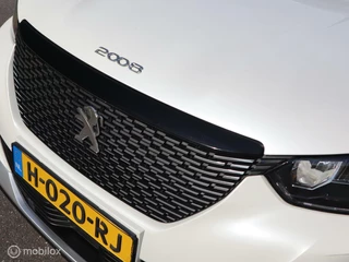 Peugeot 2008 Peugeot 2008 1.2PT 101 PK H6 Allure Navi 1/2Leer DonkerGlas 17