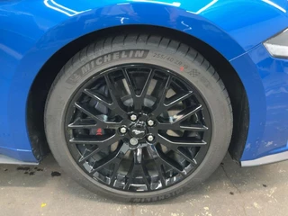 Ford Mustang Ford Mustang Convertible 5.0 V8 GT | 450pk | 7.500KM! | Volledig Dealer onderhouden EU versie (zie papieren) | Adaptive cruise control | Achteruitrijcamera - afbeelding nr 9