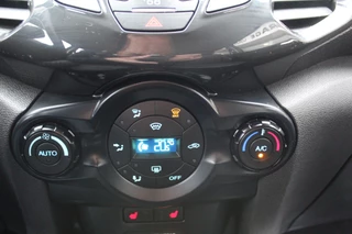 Ford EcoSport Climate control , Cruise control , Bluetooth , Stoelverwarming Hoge zit, Voorruitverwarming - afbeelding nr 20