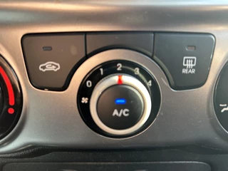 Hyundai i20 5 deurs airco apk - afbeelding nr 7