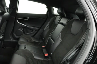 Volvo V40 Volvo V40 2.0 T4 Sport | Stoelverwarming | Camera |  Full LED | Leder/Alcantara | Navigatie | 19'' | Climate control | Bluetooth | PDC | Cruise control | R Design - afbeelding nr 6