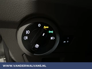 Volkswagen Transporter Volkswagen Transporter 2.0 TDI 150 pk L2H1 Euro6 # Airco | Trekhaak | Cruisecontrol | Apple Carplay | PDC Parkeersensoren, Android Auto - afbeelding nr 14
