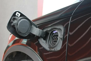 Volvo XC40 Volvo XC40 T4 Recharge R-Design | Stoelverwarming | Parkeercamera | BLIS | Pilot Assist | Electr. Stoelen | Glossy Black | Keyless - afbeelding nr 8