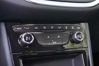 Opel Astra Opel Astra Sports Tourer 1.2 Design & Tech Park. sensoren | Navigatie | CarPlay | Cruise - afbeelding nr 18