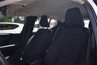 Volvo XC40 Volvo XC40 T2 129pk Aut. Momentum Core | Navigation Tech | Airco | LM velge - afbeelding nr 14