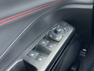 Ford Puma Ford Puma 1.0 EcoBoost Hybrid ST-Line X 155pk Automaat | Panoramadak | Afneembare trekhaak | Winter Pack | Adaptive cruise control | 360 graden camera | Bang&Olufsen | Elektrsiche achterklep | Matrix LED - afbeelding nr 28