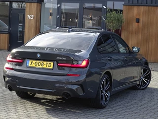 BMW 3 Serie BMW 3 Serie 330e xDr. 292PK High Exec. / M-Sport / 2021 / LED - afbeelding nr 32