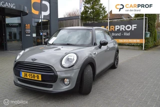 MINI Cooper Mini 1.5 Business BOVAG GARANTIE