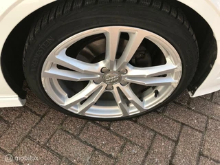 Audi A3 Audi A3 Limousine 2.0 TDI Ambition Pro Line S Veel uitstraling S-Line binnen en buiten Goed onderhouden Dist - afbeelding nr 22