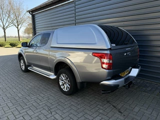 Mitsubishi L200 Mitsubishi L 200 4x4 2.4 DI-D Club Cab Intense 3000kg Trekhaakgewicht - afbeelding nr 3