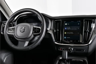 Volvo V60 | Dig. Cockpit | Adapt. Cruise | Stoel-+Stuurverw. | PDC | Camera | NAV + App. Connect | ECC | LM 19