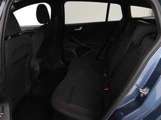 Ford Focus Ford Focus 1.5 EcoBoost ST Line | Trekhaak | B&O Sound |  Carplay | Navigatie | Full LED | Climate control | Keyless | PDC | Sportstoelen - afbeelding nr 6