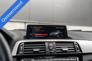 BMW 1 Serie BMW 1-serie M140i xDrive Harman Kardon Dak Leer - afbeelding nr 53