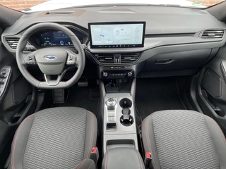Ford Kuga Ford Kuga 2.5 PHEV ST-Line 243PK TECHPACK! PANODAK! - afbeelding nr 23