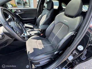 Kia ProCeed Pro Ceed 1.0 Turbo 120pk  GT-Line  Panorama dak, 17 inch velg.  Keyless entry , Voorstoelen & Stuur verwarmd , Navigatie , Achteruit rij Camera  , Apple Carplay / Android Auto , GT Line exterieur  & interieur - afbeelding nr 22