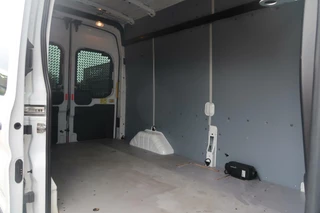 Ford Transit Ford Transit 350 2.2 TDCI L3H2 AIRCO|TREKHAAK|CRUISECONTROL|BLUETOOTH|1E EIGENAAR|ZEER MOOI - afbeelding nr 22