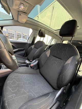 Peugeot 2008 Peugeot 2008 1.2 PureTech Active|Panoramdak|Nieuwe Distributie - afbeelding nr 36