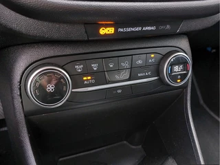 Ford Fiesta Ford Fiesta 1.0 EcoBoost 101pk Titanium First Edition | Navi | Apple Carplay+Android Auto | Clima | Adap. Cruise | B&O Sound | Pdc V+A+Assist+Camera | Rijstrook+Licht+Regensensor | Mistlampen | 16''lm - afbeelding nr 19