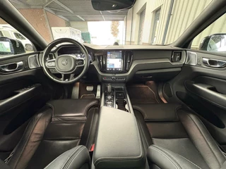 Volvo XC60 Volvo XC60 2.0 T8 TE AWD R-Design|Massage|HUD|Pano|B&W|Trekhaak - afbeelding nr 14
