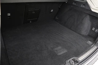 Volvo V60 Volvo V60 Cross Country 2.0 B5 AWD Pro | Trekhaak | Leder |  Stoel & stuurverwarming | Camera | Adaptive cruise | Carplay | Harman/Kardon | Keyless | BLIS | Memory | Navigatie - afbeelding nr 12