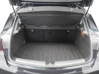 Opel Astra Opel Astra 1.4 Innovation 150PK 5-d - 17 inch LM velgen - Climate control - Cruise control - Afn. trekhaak - 12 maanden garantie - afbeelding nr 39