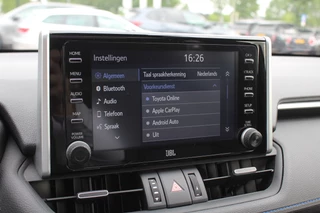 Toyota RAV4 Toyota RAV4 2.5 Hybrid AWD Bi-Tone / Trekhaak / Panoramadak / 360Camera / Leder / JBL / Keyless / 18'' / Dodehoek / DAB / Keyless - afbeelding nr 25