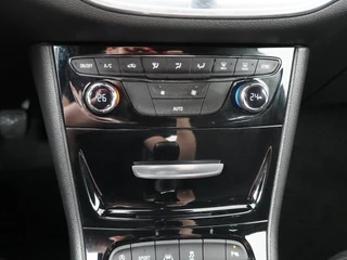 Opel Astra Opel Astra 1.4 Innovation 150PK 5-d - 17 inch LM velgen - Climate control - Cruise control - Afn. trekhaak - 12 maanden garantie - afbeelding nr 35