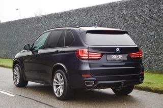 BMW X5 BMW X5 40d M Pakket | Grijs Kenteken - Comfort Stoel  - Pano - afbeelding nr 4