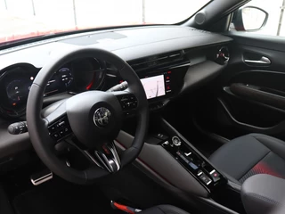 Alfa Romeo Junior Alfa Romeo Junior Veloce 54 kWh 280 PK | Techno Pack | 20