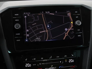 Volkswagen Passat Volkswagen Passat 2.0 TDI Business | Stoelverwarming |  Adaptive cruise | Camera | Carplay | Navigatie | Virtual Cockpit | Climate control | Full LED | Keyless - afbeelding nr 18
