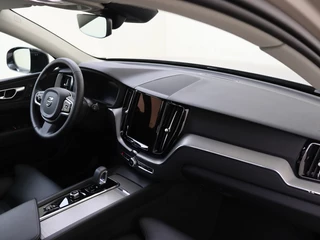 Volvo XC60 Volvo XC60 T6 AWD Plus Dark | Trekhaak | Panoramadak | 360° Camera | - afbeelding nr 12