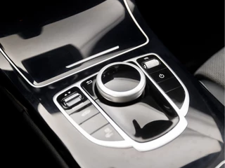 Mercedes-Benz C-Klasse 279Pk Automaat (NAVIGATIE, LUCHTVERING, CAMERA, LEDER, GETINT GLAS, SPORTSTOELEN, STOELVERWARMING, SFEERVERLICHTING, NIEUWE APK, NIEUWSTAAT) - afbeelding nr 10