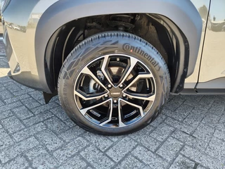 Toyota Yaris Cross Toyota Yaris Cross 1.5 Hybrid Dynamic | Navi | HUD | El. Achterklep | Keyless Entry - afbeelding nr 43