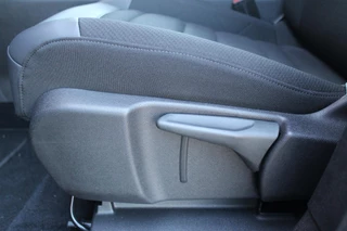 Citroën C5 Aircross Citroen C5 Aircross 1.2 130PK AUTOMAAT | NAVIGATIE BY APPLE CARPLAY/ANDROID AUTO | ACHTERUITRIJ CAMERA | KEYLESS ENTRY/START | LED KOPLAMPEN | CRUISE CONTROL | CLIMATE CONTROL | DAB+ RADIO | ALL SEASON BANDEN | 18