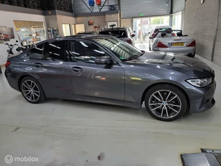 BMW 3 Serie BMW 3-serie 320i Executive Edition Aut./Digitaal dash/Nap! - afbeelding nr 14