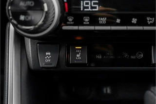 Toyota RAV4 Leder Camera Trekhaak 19