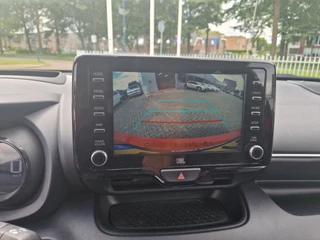 Toyota Yaris Head up display,  Panoramdak, JBL , All-in Rijklaarprijs - afbeelding nr 7