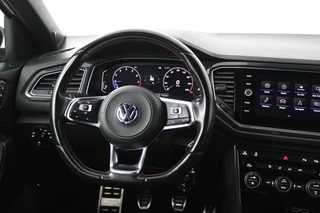 Volkswagen T-Roc Volkswagen T-Roc 1.0 TSI Sport (PARKEERSENSOREN, NAVIGATIE, ACHTERUITRIJCAMERA, DIGITAAL DASHBOARD, CRUISE CONTROL, NL-AUTO) - afbeelding nr 4