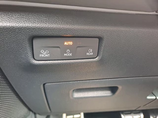 Volkswagen Tiguan Volkswagen Tiguan 1.5 eTSI R-Line Business | Pano | Trekhaak | Stoelverwarming | ACC | HUD | - afbeelding nr 8