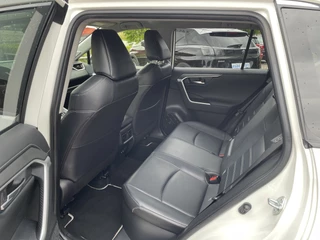 Toyota RAV4 Toyota RAV4 2.5 Hybrid Business Plus Navigatie Trekhaak Camera DAB ACC Leder Elek Stoel + Verwarming JBL Audio Carplay Keyless Getint Glas NL Auto 1e Eigenaar Wit Metallic - afbeelding nr 26