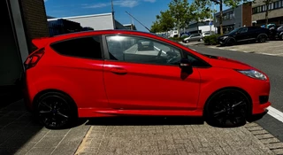 Ford Fiesta Ford Fiesta 1.0 EcoBoost Red Edition 140PK CLIMA 17 INCH PDC NAP APK 6-2026 - afbeelding nr 17