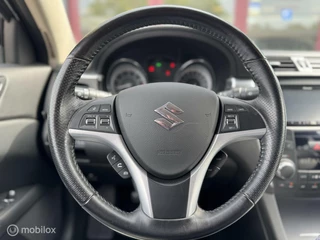 Suzuki Kizashi Suzuki Kizashi 2.4 Sport / Navigatie / Panoramadak / Luxe - afbeelding nr 12