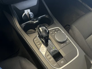 BMW 1 Serie BMW 1 Serie 118i Executive Edition Automaat | Navi | Cruise | Apple Carplay - afbeelding nr 28