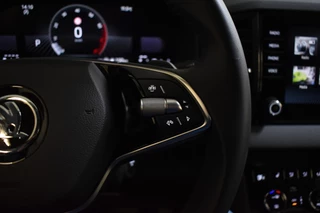 Škoda Karoq Škoda Karoq 1.5 TSI ACT 150PK DSG ELEGANCE VIRTUAL/CAMERA/CARPLAY - afbeelding nr 18