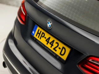 BMW 2 Serie 225Pk Automaat (PANORAMADAK, GROOT NAVI, HEAD-UP DISPLAY, LEDER, STOELVERWARMING, ADAPTIVE CRUISE, SPORTSTOELEN, NIEUWE APK, CRUISE, ZWART HEMEL, NIEUWSTAAT) - afbeelding nr 32