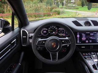Porsche Cayenne Porsche Cayenne Coupé 3.0 474PK E-Hybrid / Sport Design / carbon / 22'' / LED *NAP* - afbeelding nr 47