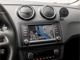 SEAT Ibiza (APPLE CARPLAY, NAVIGATIE, CLIMATE, XENON, STOELVERWARMING, GETINT GLAS, SPORTSTOELEN, CRUISE, PARKEERSENSOREN, NIEUWE APK, NIEUWSTAAT) - afbeelding nr 23